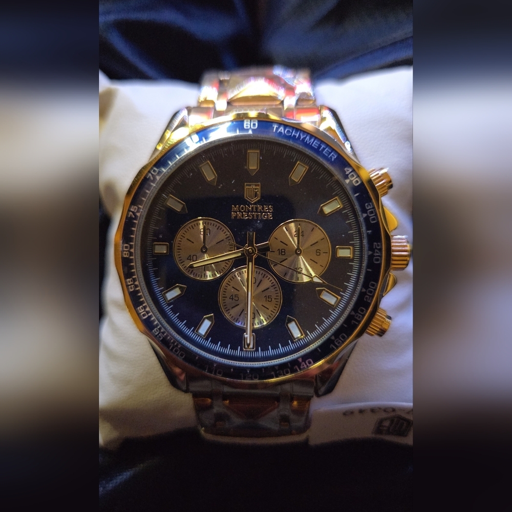 Montres Prestige MPW0349 44mm In Gold